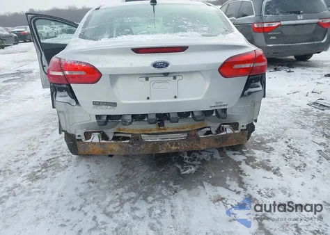 2016 Ford Focus Se из США, поврежденный, VIN 1FADP3F2XGL298384